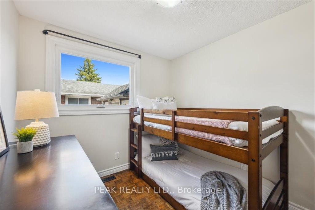 Photo 19 of 37 Gracefield Crescent, Kitchener — HOMEH