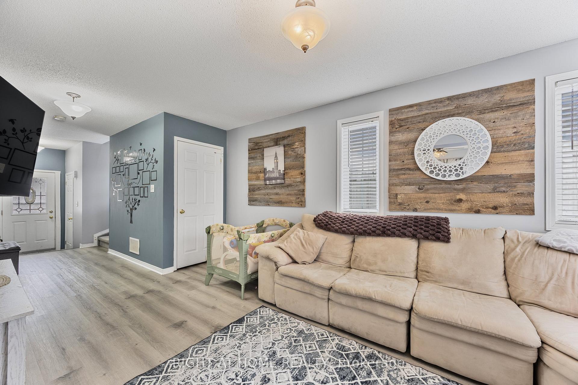 Photo 8 of 200 Southwinds Crescent, Midland — HOMEH
