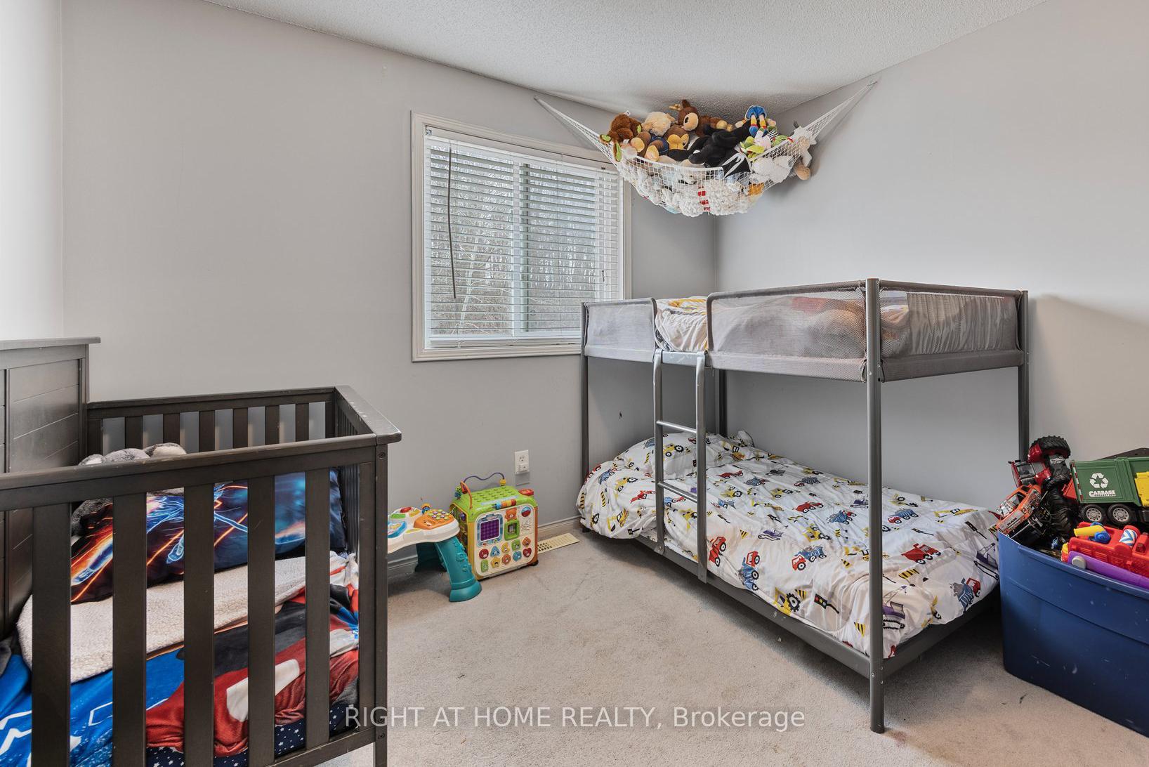 Photo 16 of 200 Southwinds Crescent, Midland — HOMEH