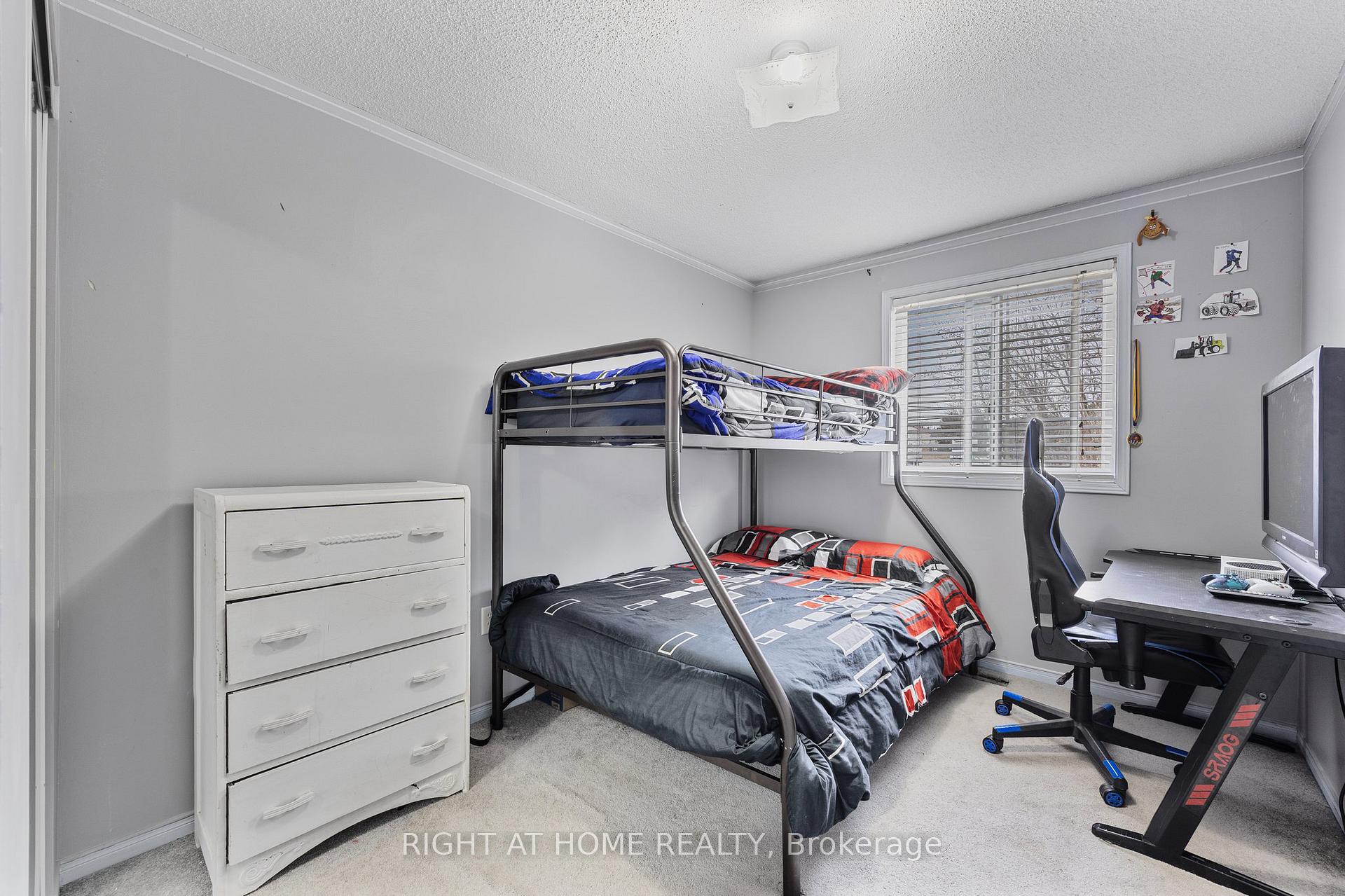 Photo 17 of 200 Southwinds Crescent, Midland — HOMEH