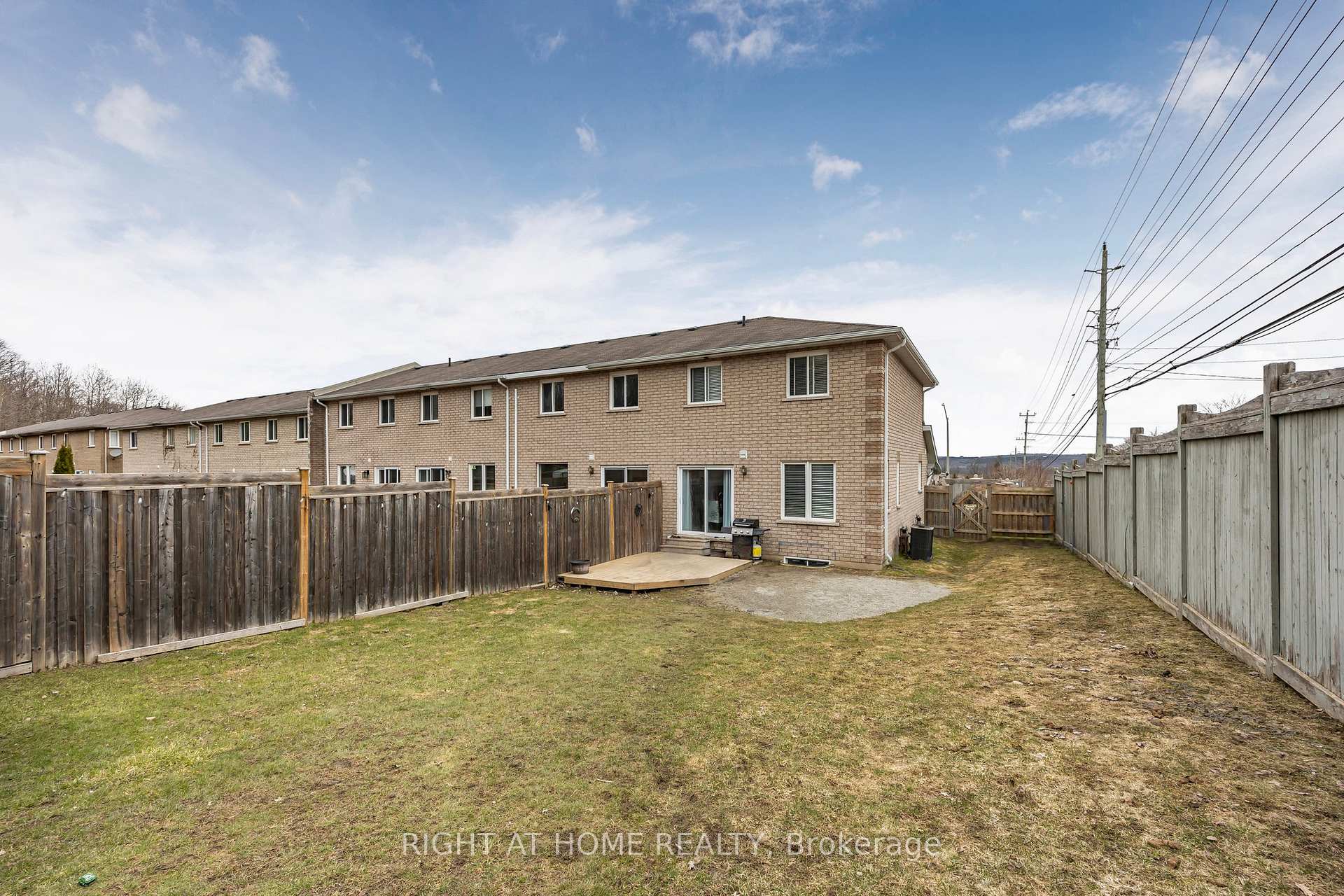 Photo 20 of 200 Southwinds Crescent, Midland — HOMEH