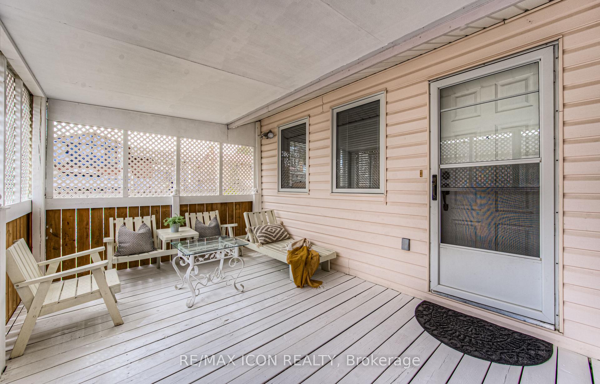 Photo 29 of 211 Lakeside Drive, Kitchener — HOMEH