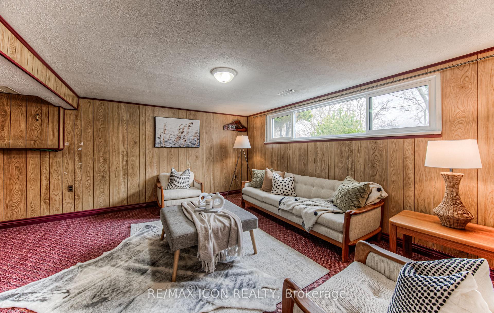 Photo 32 of 211 Lakeside Drive, Kitchener — HOMEH