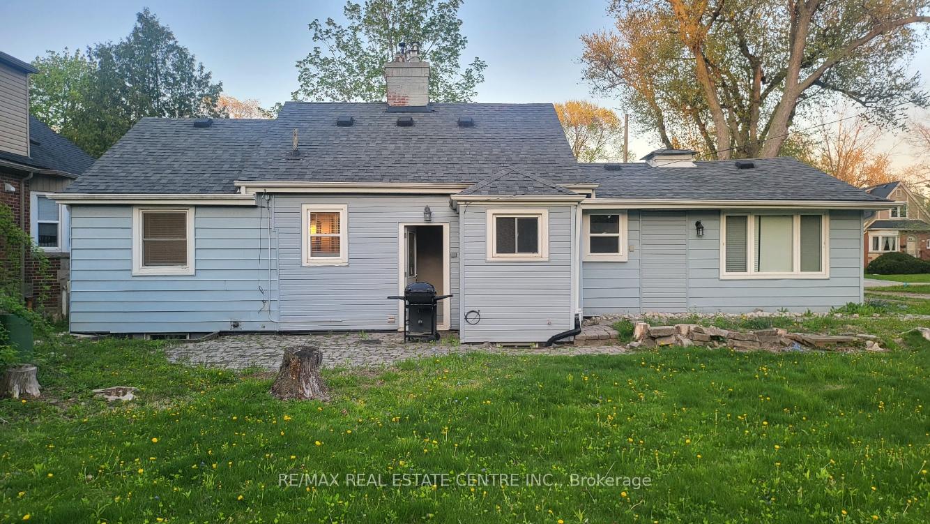 Photo 32 of 27 Hollywood Street N, Hamilton, Ainslie Wood — HOMEH