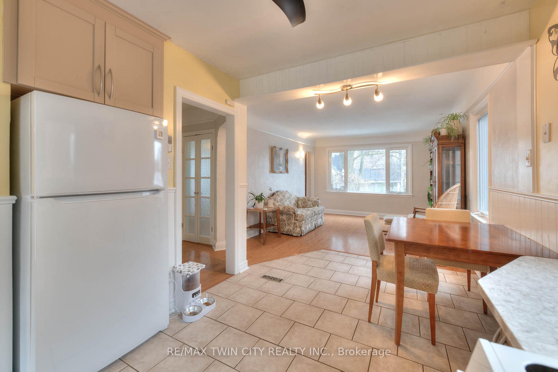 Photo 12 of 12 Barclay Avenue, Kitchener — HOMEH