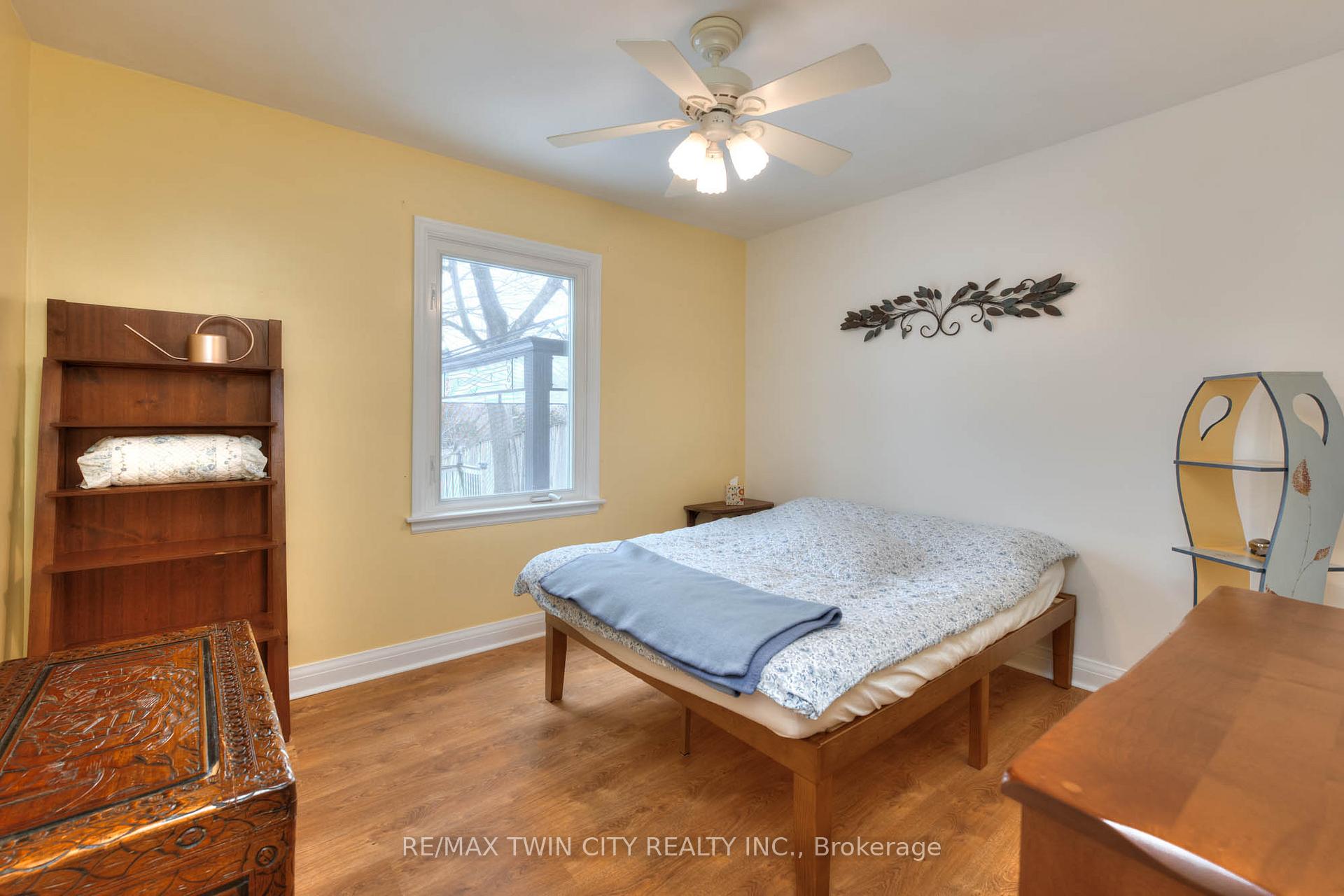 Photo 14 of 12 Barclay Avenue, Kitchener — HOMEH