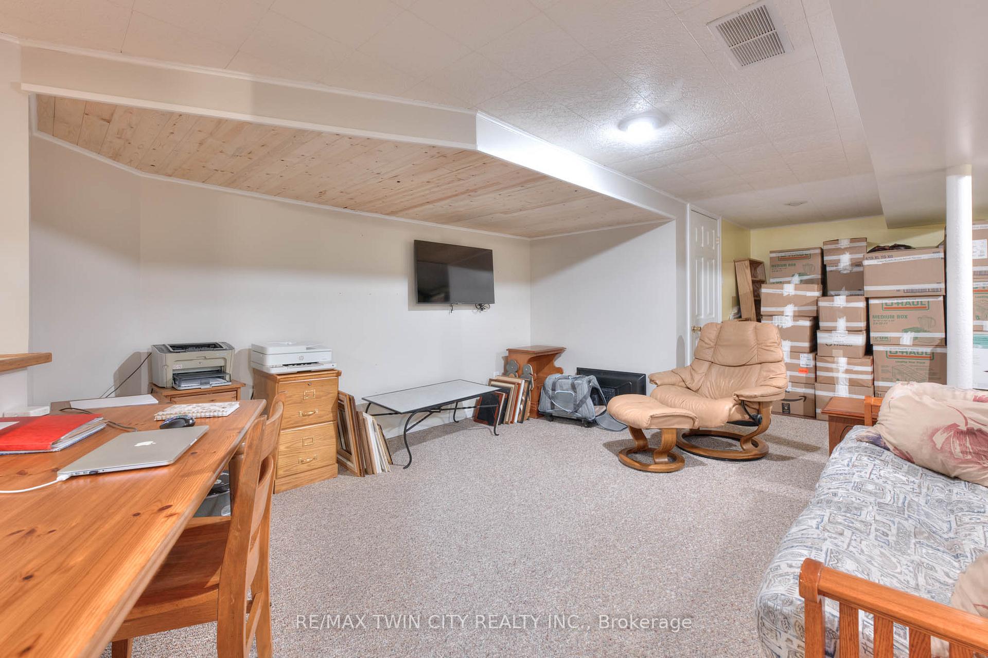 Photo 21 of 12 Barclay Avenue, Kitchener — HOMEH