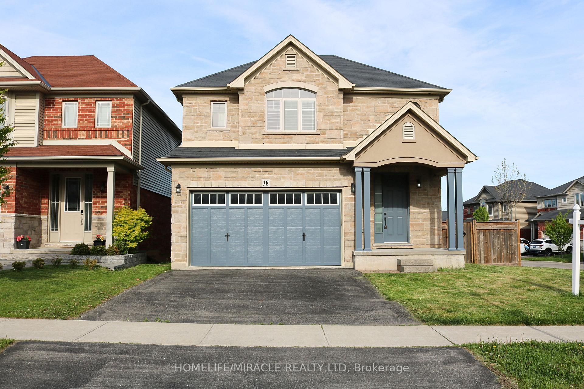 Photo 2 of 38 Sexton Crescent, Hamilton, Ancaster — HOMEH