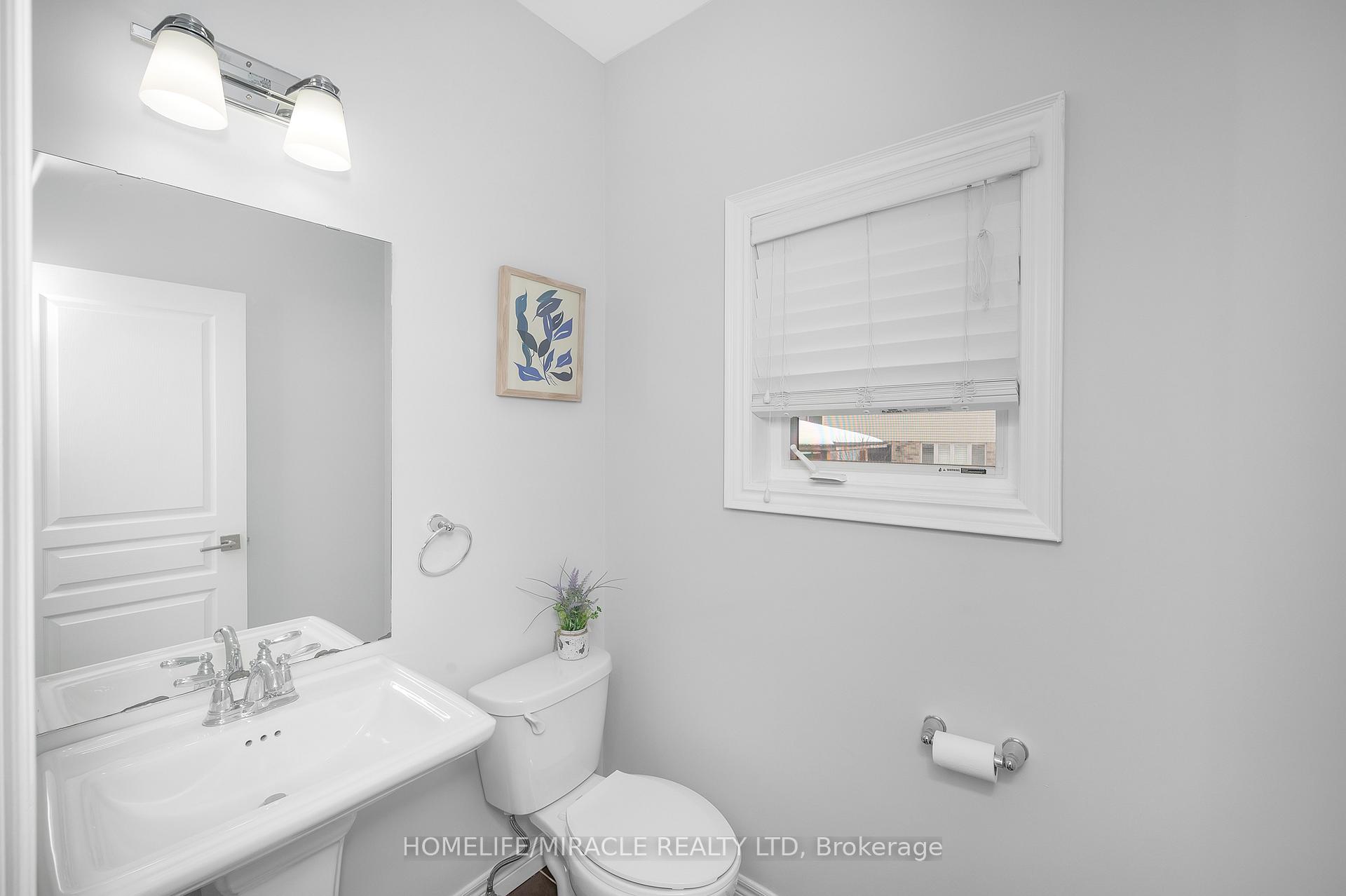 Photo 19 of 38 Sexton Crescent, Hamilton, Ancaster — HOMEH