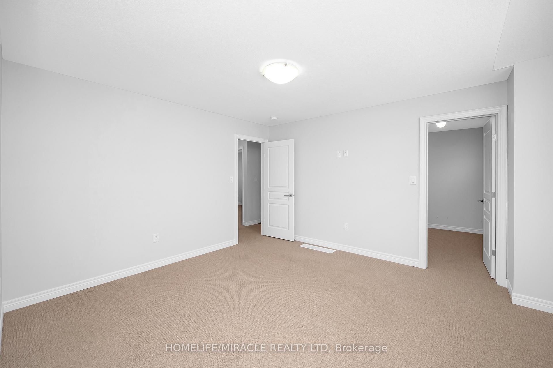 Photo 22 of 38 Sexton Crescent, Hamilton, Ancaster — HOMEH
