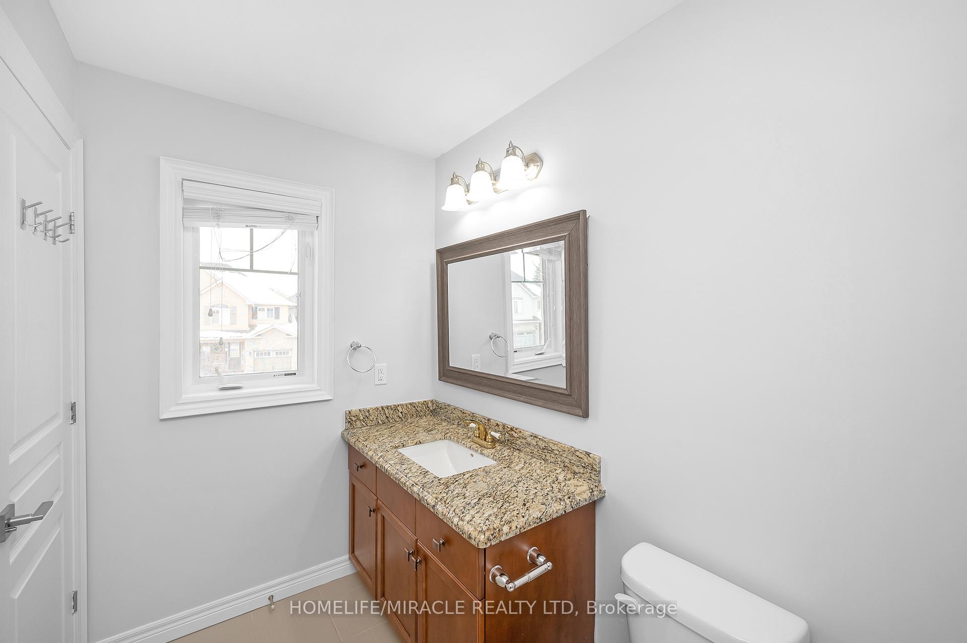 Photo 23 of 38 Sexton Crescent, Hamilton, Ancaster — HOMEH