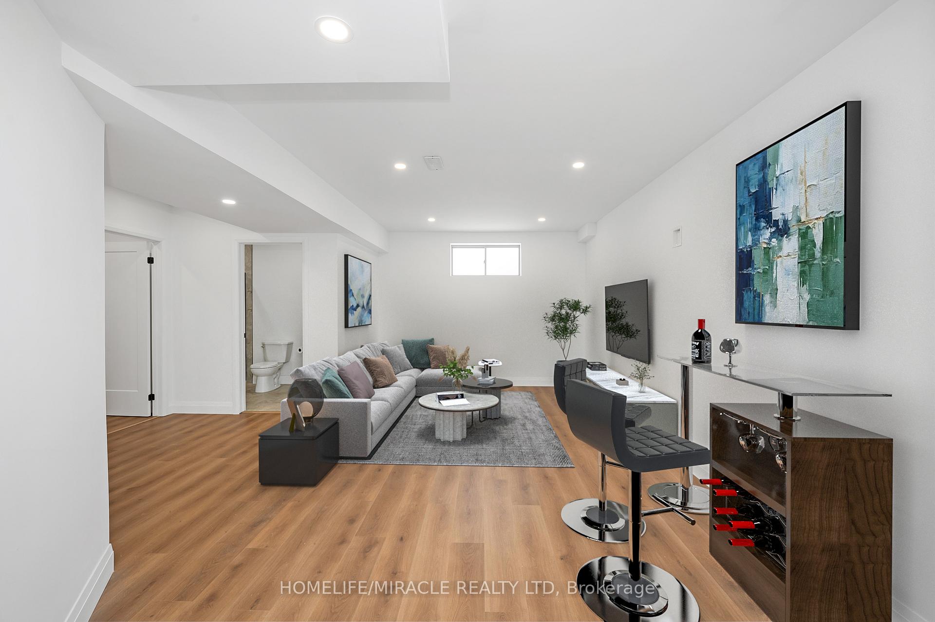 Photo 34 of 38 Sexton Crescent, Hamilton, Ancaster — HOMEH