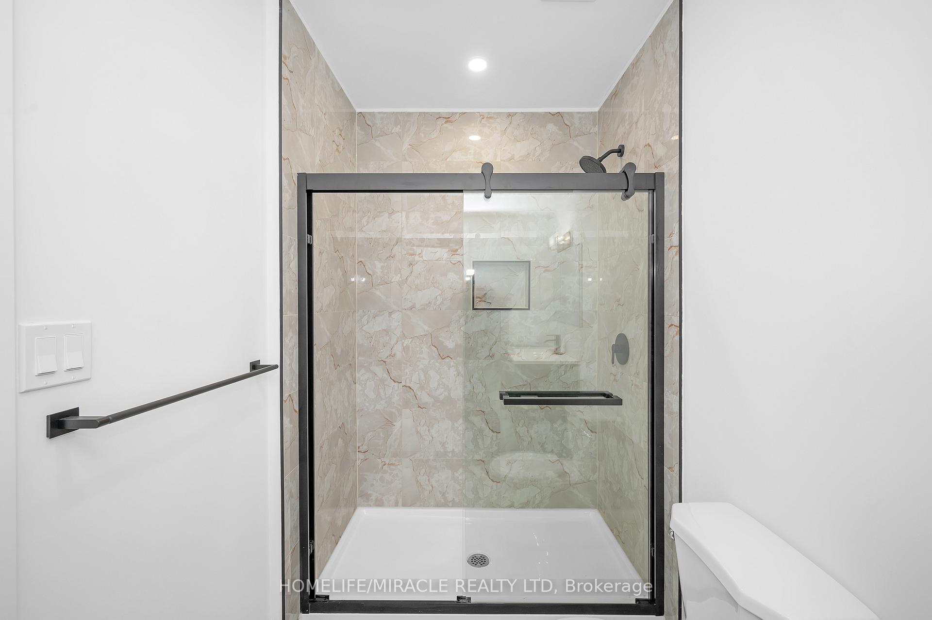 Photo 40 of 38 Sexton Crescent, Hamilton, Ancaster — HOMEH