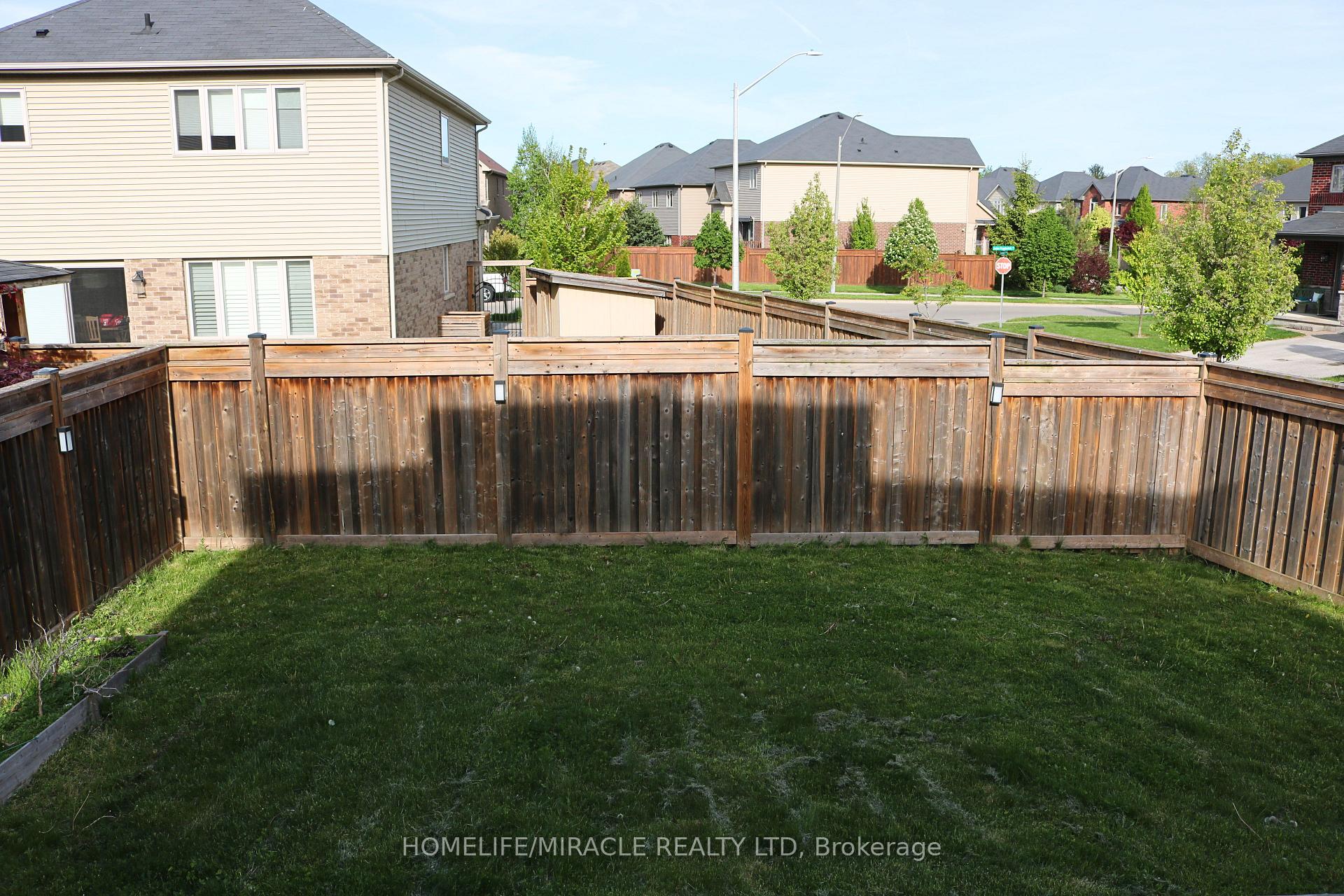 Photo 46 of 38 Sexton Crescent, Hamilton, Ancaster — HOMEH