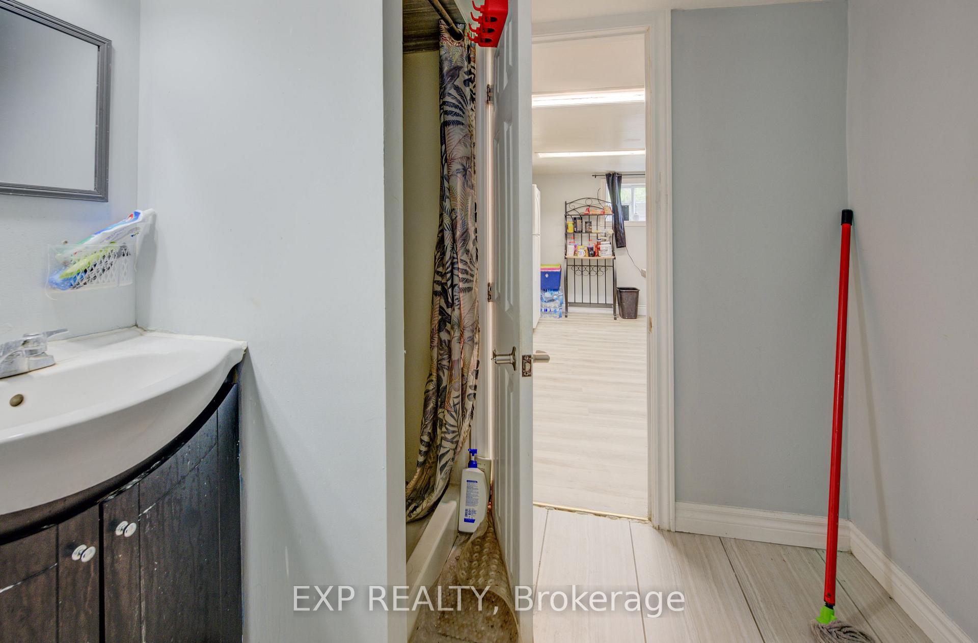 Photo 3 of 324 Maple Avenue, Kitchener, Northward — HOMEH
