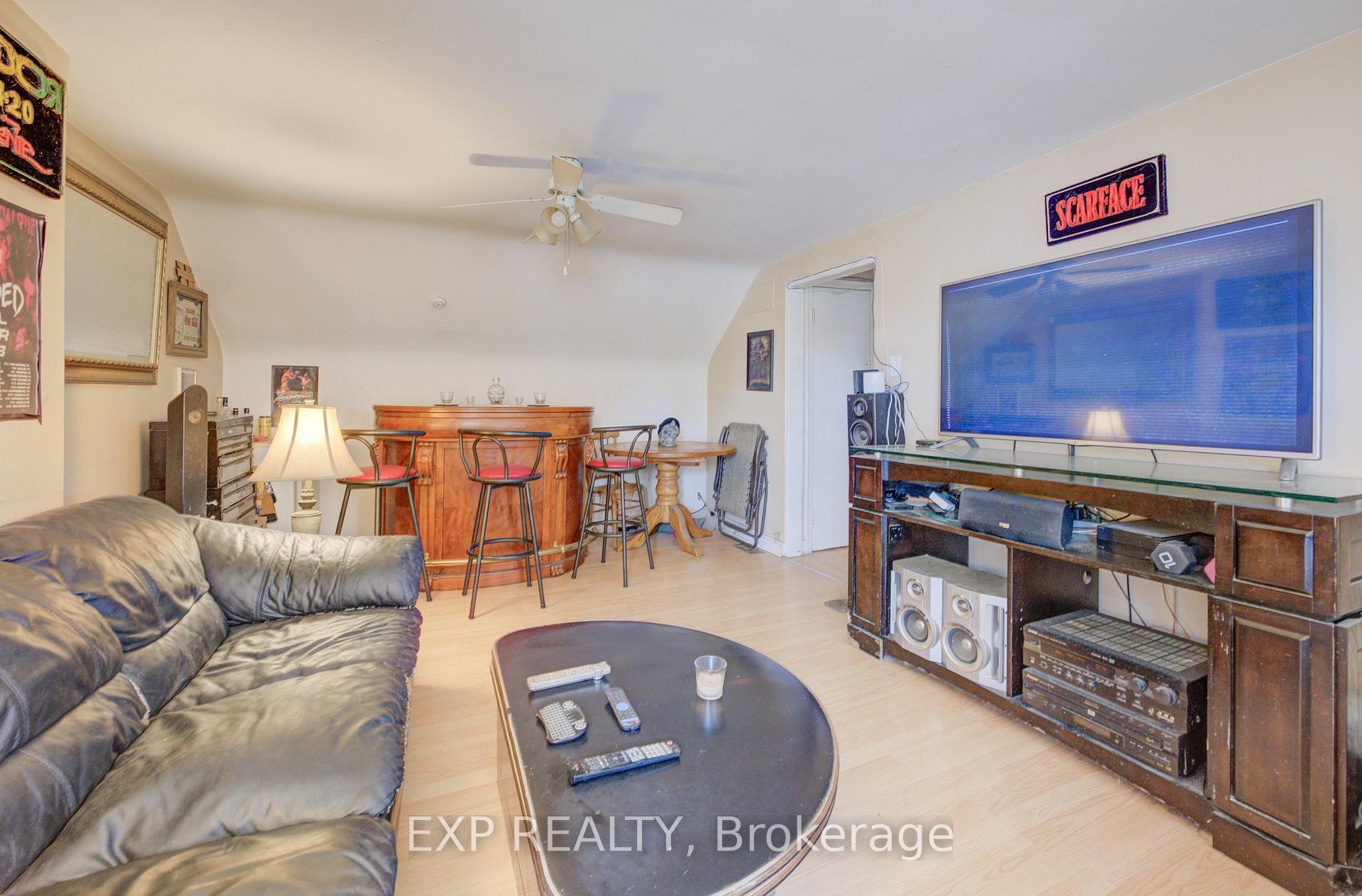 Photo 6 of 324 Maple Avenue, Kitchener, Northward — HOMEH