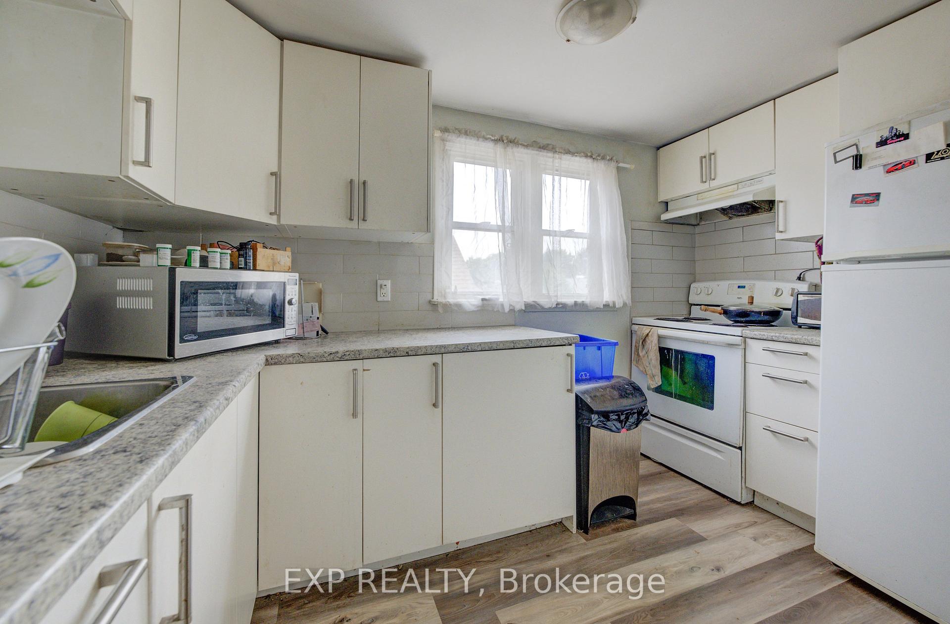 Photo 7 of 324 Maple Avenue, Kitchener, Northward — HOMEH