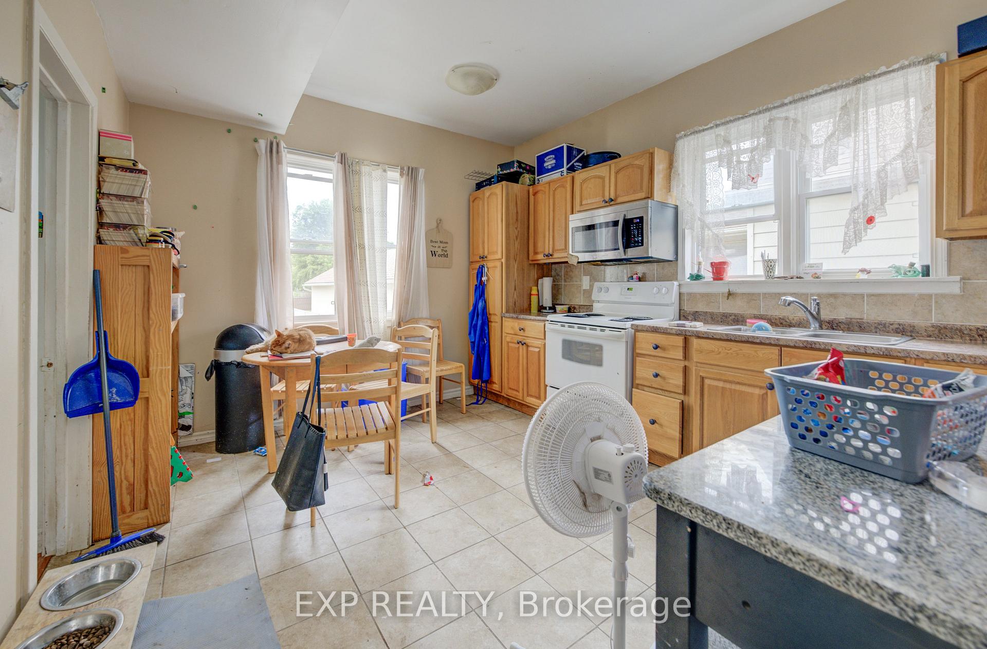 Photo 12 of 324 Maple Avenue, Kitchener, Northward — HOMEH