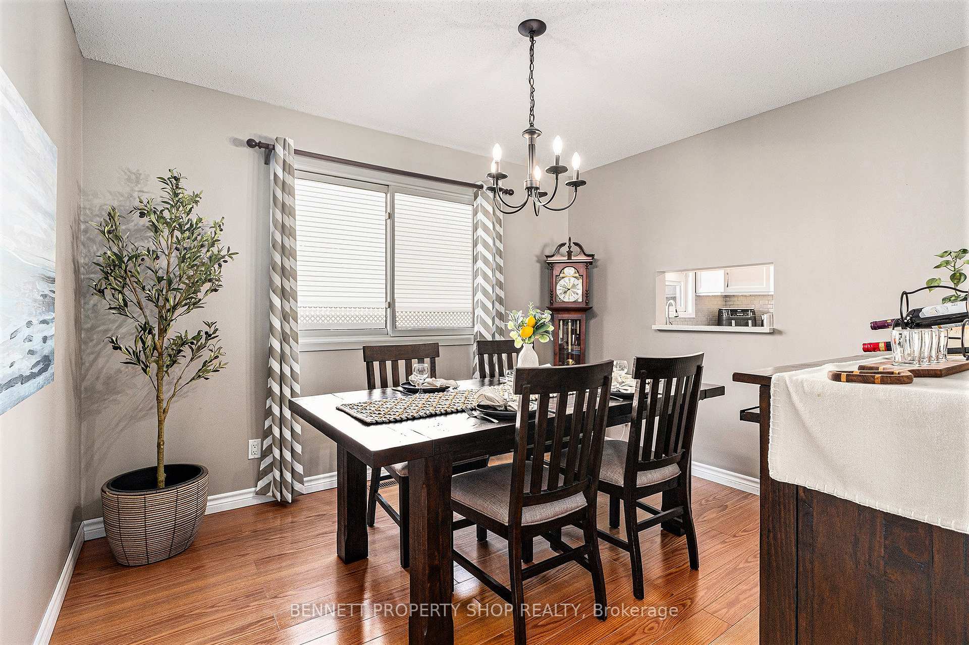 Photo 8 of 71 Hewitt Way, Ottawa, Kanata - Katimavik — HOMEH