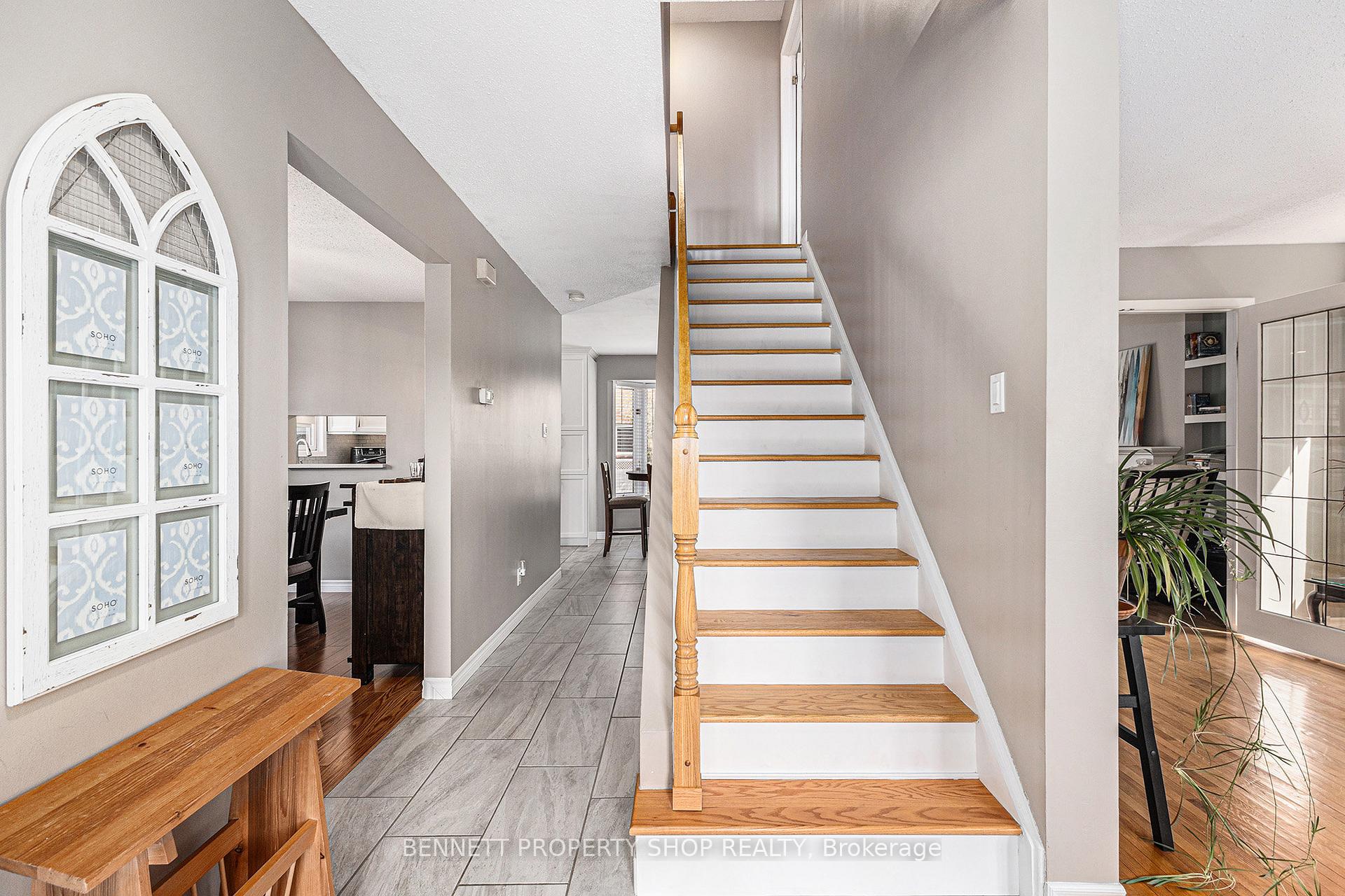 Photo 16 of 71 Hewitt Way, Ottawa, Kanata - Katimavik — HOMEH
