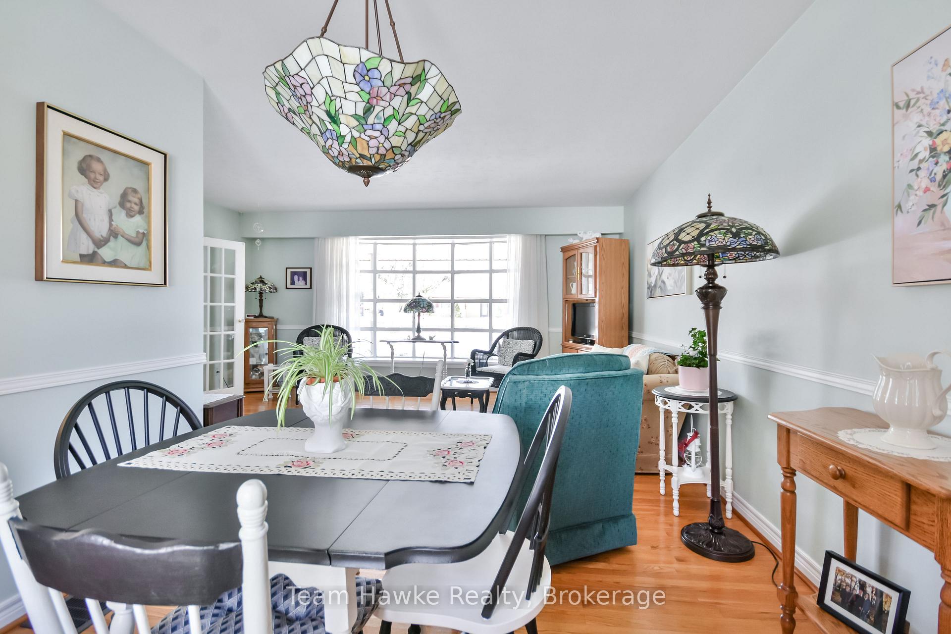 Photo 11 of 569 Manly Street, Midland — HOMEH