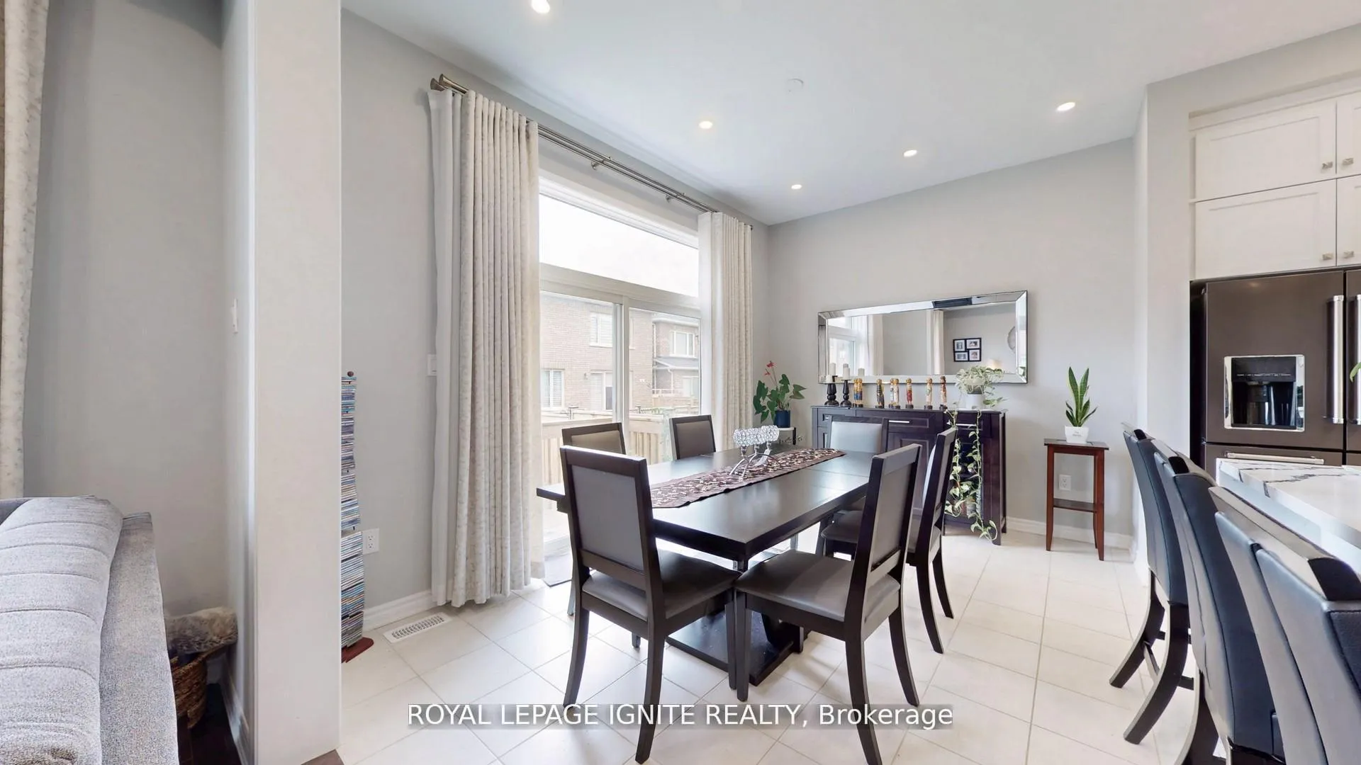 Photo 11 of 546 Kennedy Circle W, Milton, Cobban — HOMEH