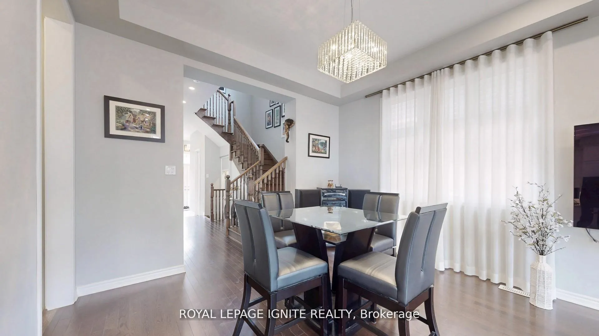Photo 14 of 546 Kennedy Circle W, Milton, Cobban — HOMEH