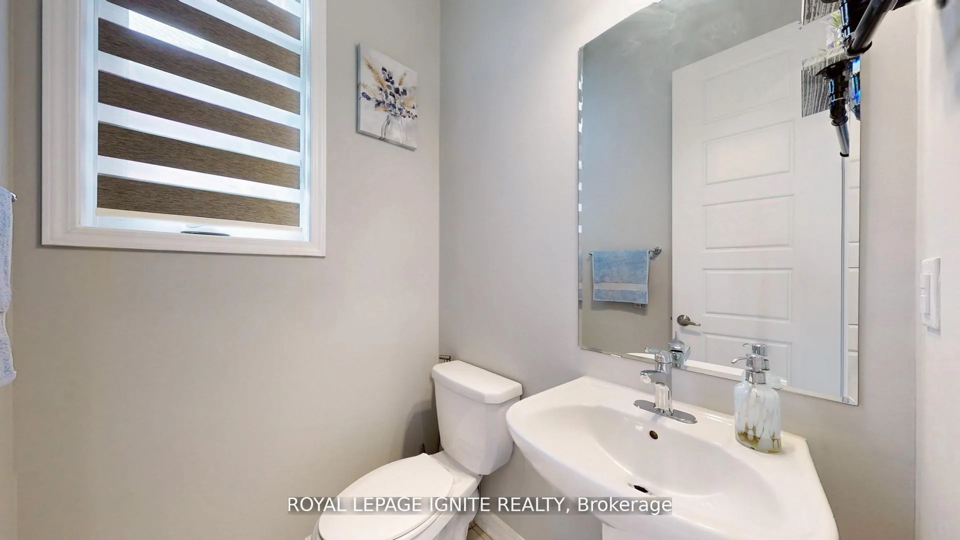 Photo 16 of 546 Kennedy Circle W, Milton, Cobban — HOMEH