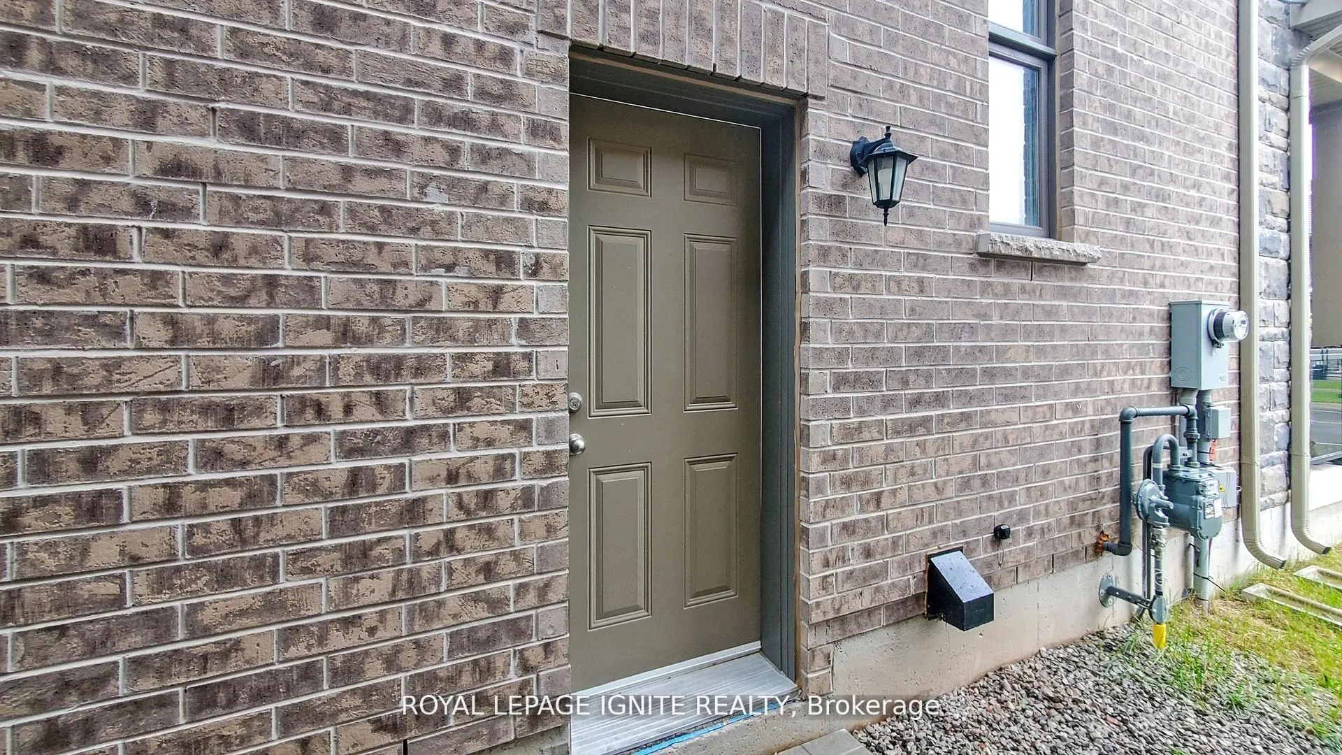 Photo 45 of 546 Kennedy Circle W, Milton, Cobban — HOMEH