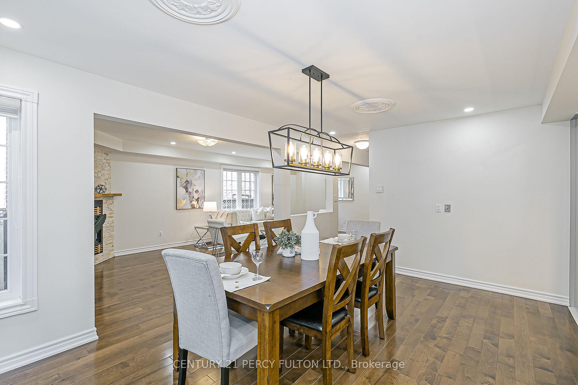 Photo 9 of 85 Havagal Crescent, Markham, Markville — HOMEH
