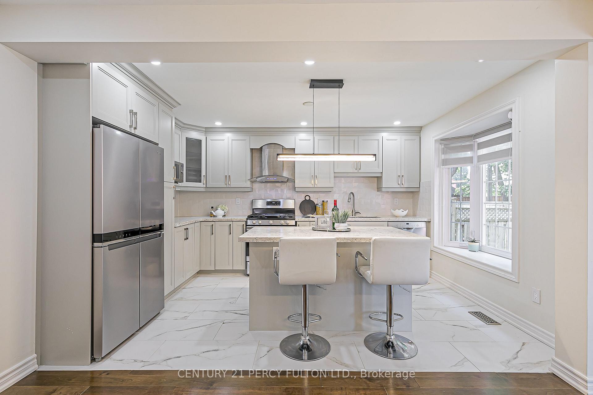 Photo 11 of 85 Havagal Crescent, Markham, Markville — HOMEH