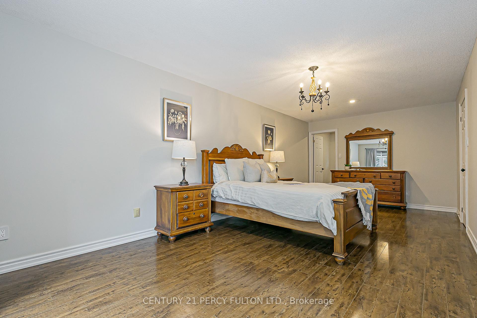 Photo 20 of 85 Havagal Crescent, Markham, Markville — HOMEH