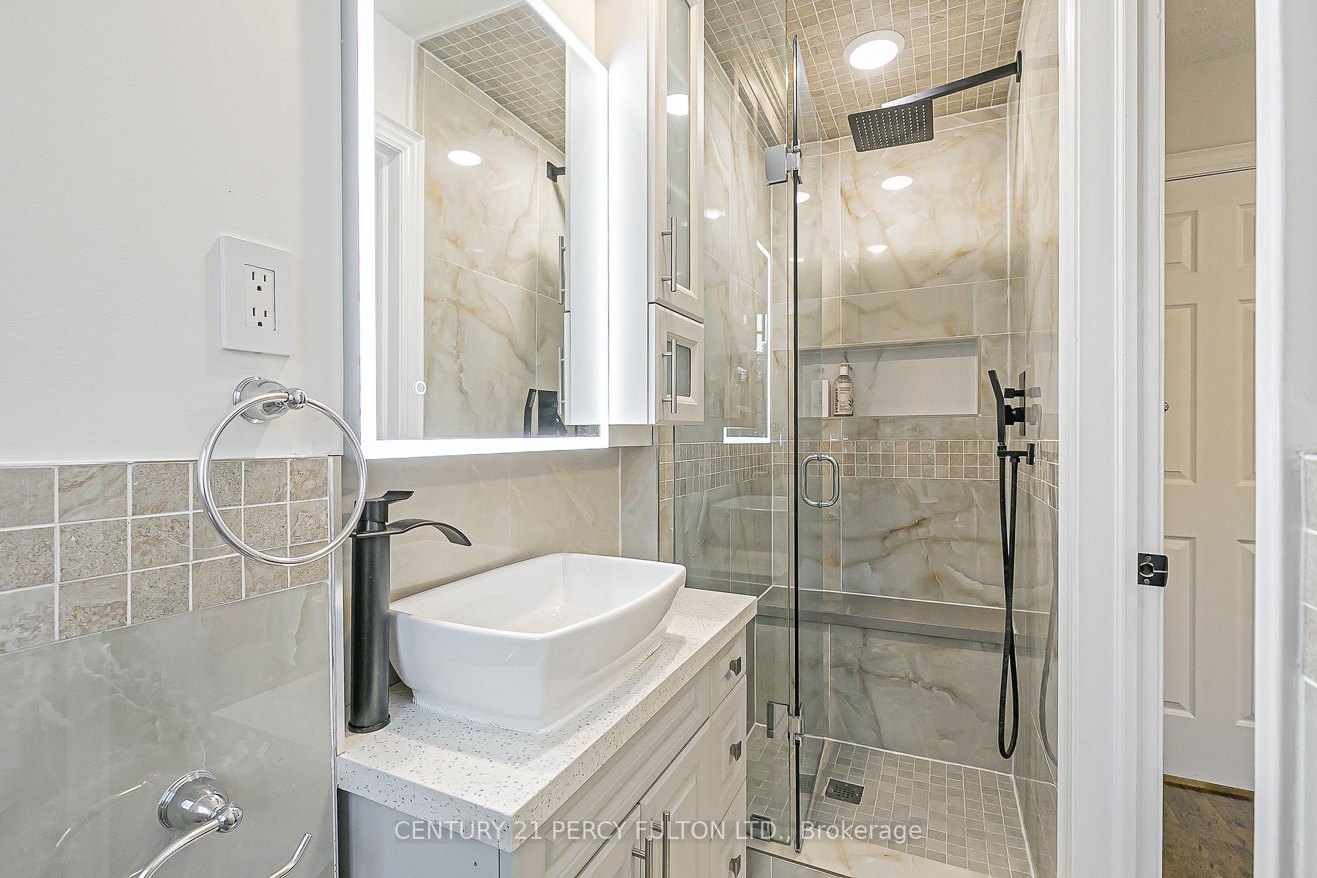 Photo 24 of 85 Havagal Crescent, Markham, Markville — HOMEH