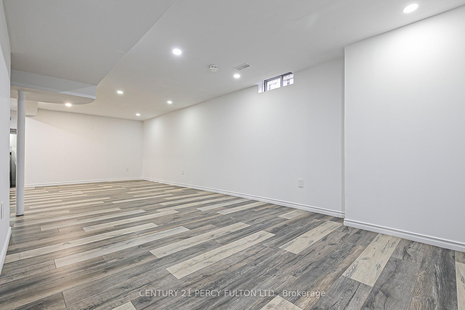 Photo 32 of 85 Havagal Crescent, Markham, Markville — HOMEH