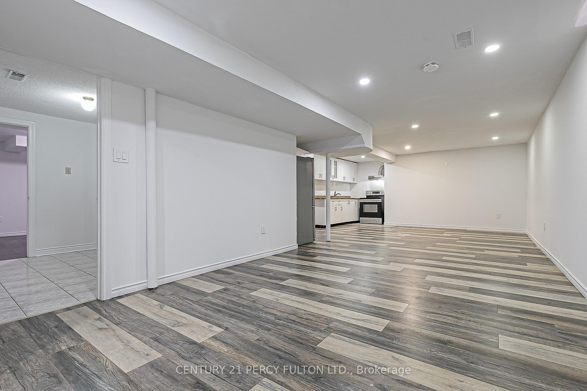 Photo 33 of 85 Havagal Crescent, Markham, Markville — HOMEH
