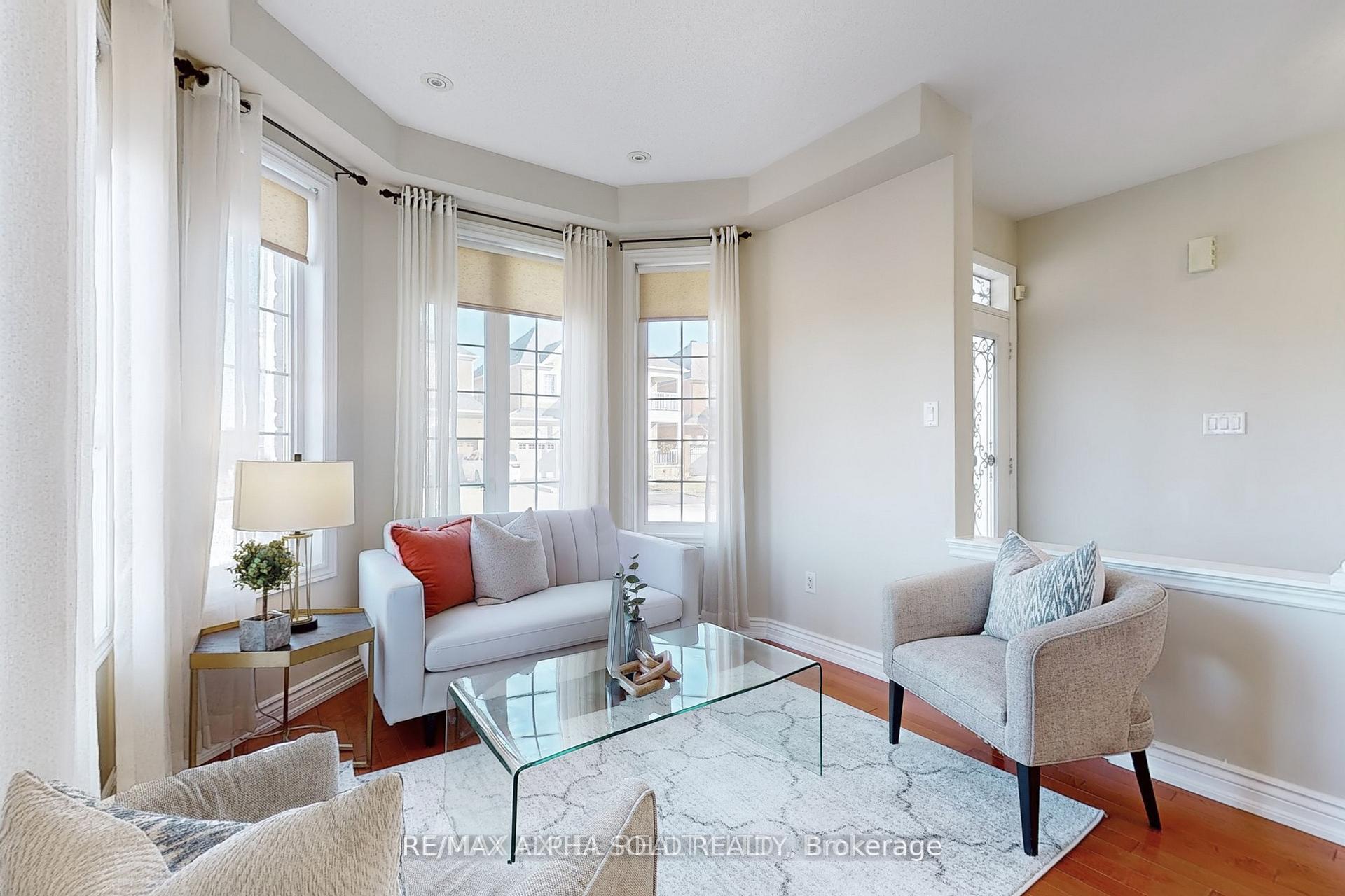 Photo 5 of 60 Gordon Weeden Road, Markham, Greensborough — HOMEH