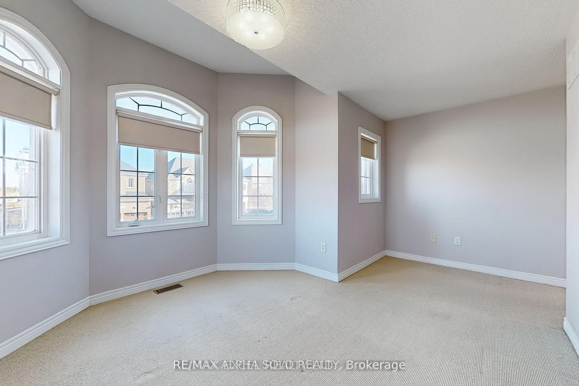 Photo 24 of 60 Gordon Weeden Road, Markham, Greensborough — HOMEH