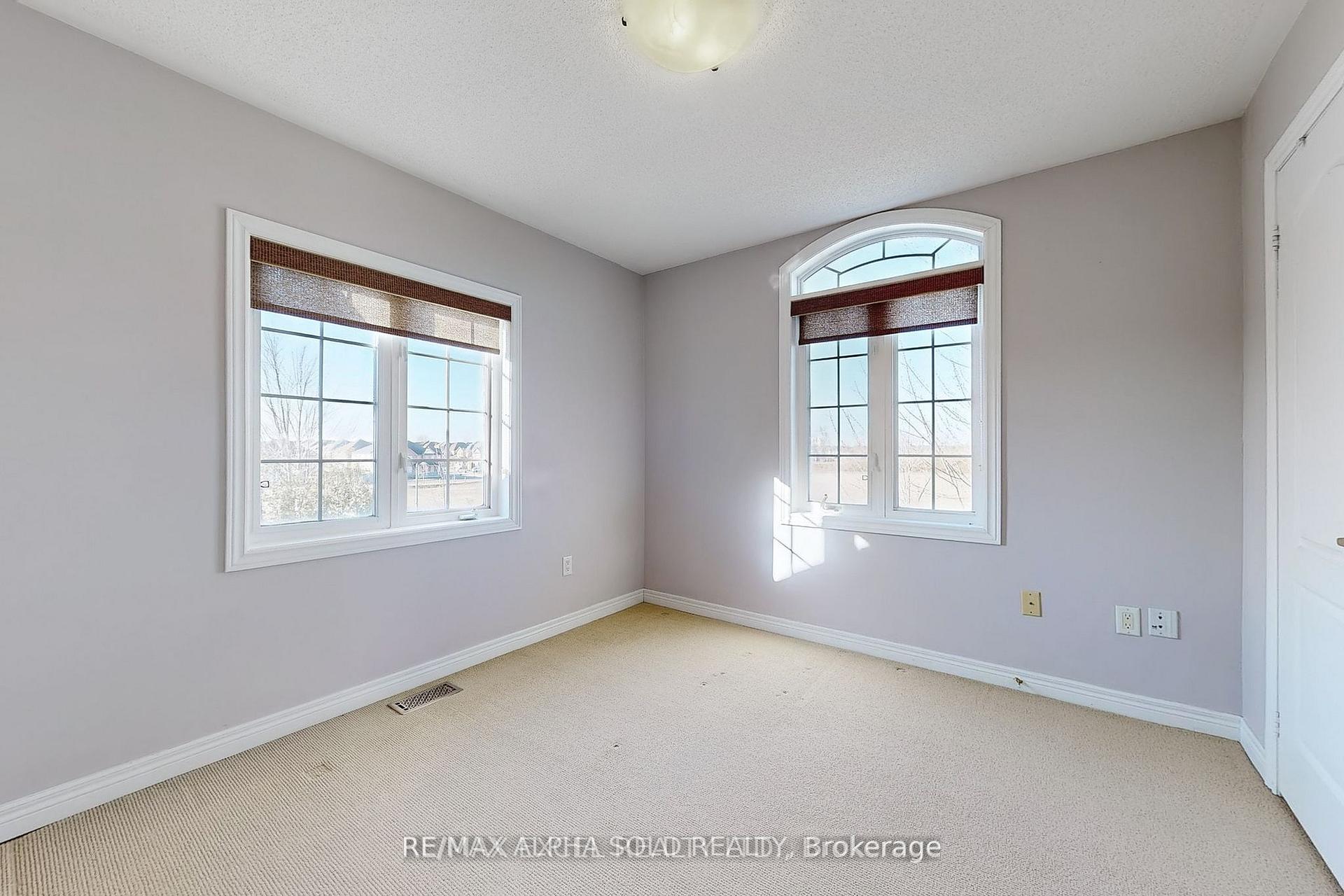 Photo 25 of 60 Gordon Weeden Road, Markham, Greensborough — HOMEH