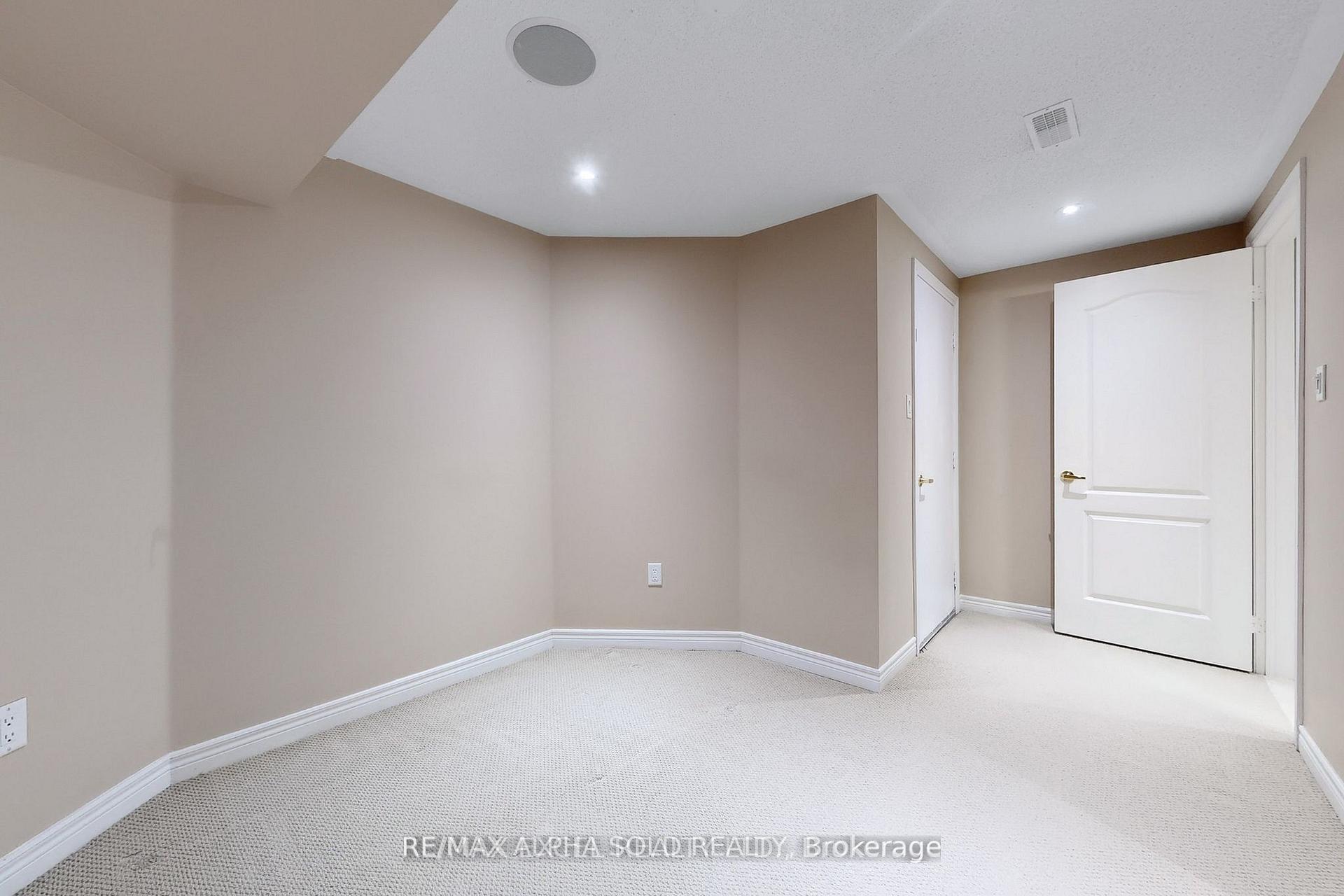 Photo 37 of 60 Gordon Weeden Road, Markham, Greensborough — HOMEH