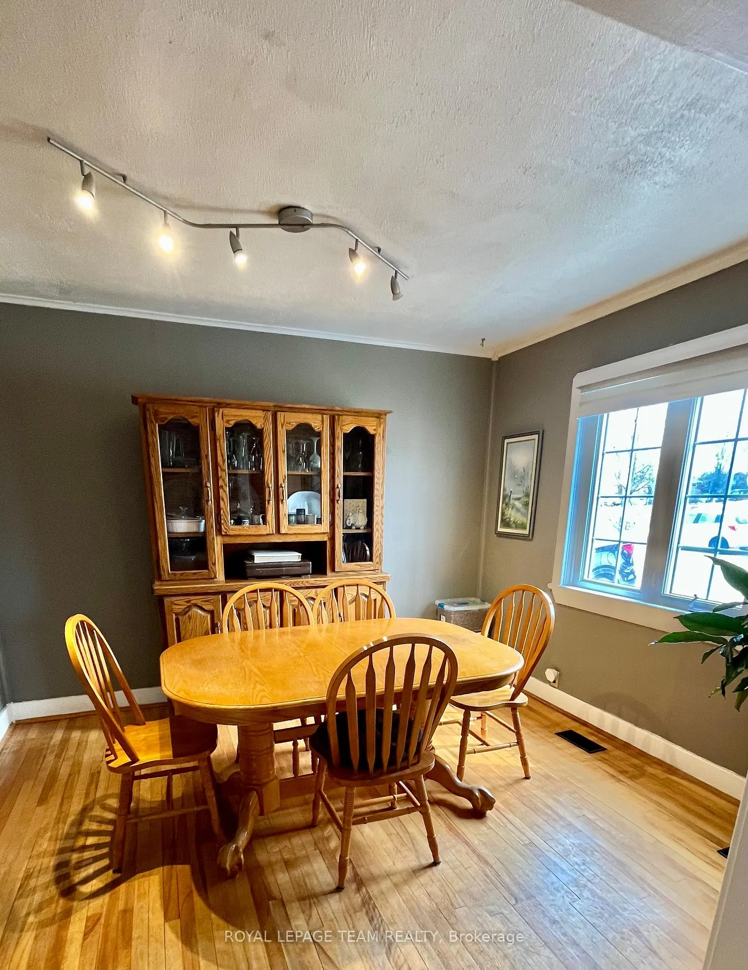 Photo 7 of 260 Jordan Avenue, Renfrew — HOMEH