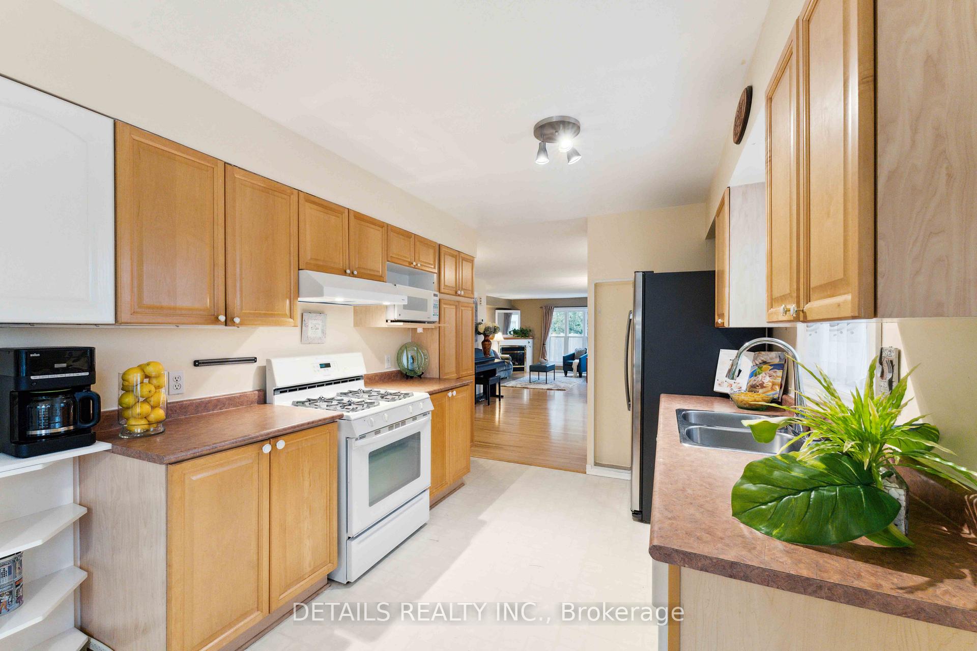 Photo 15 of 162 Goldridge Drive, Ottawa, Kanata - Kanata Lakes/Heritage Hills — HOMEH
