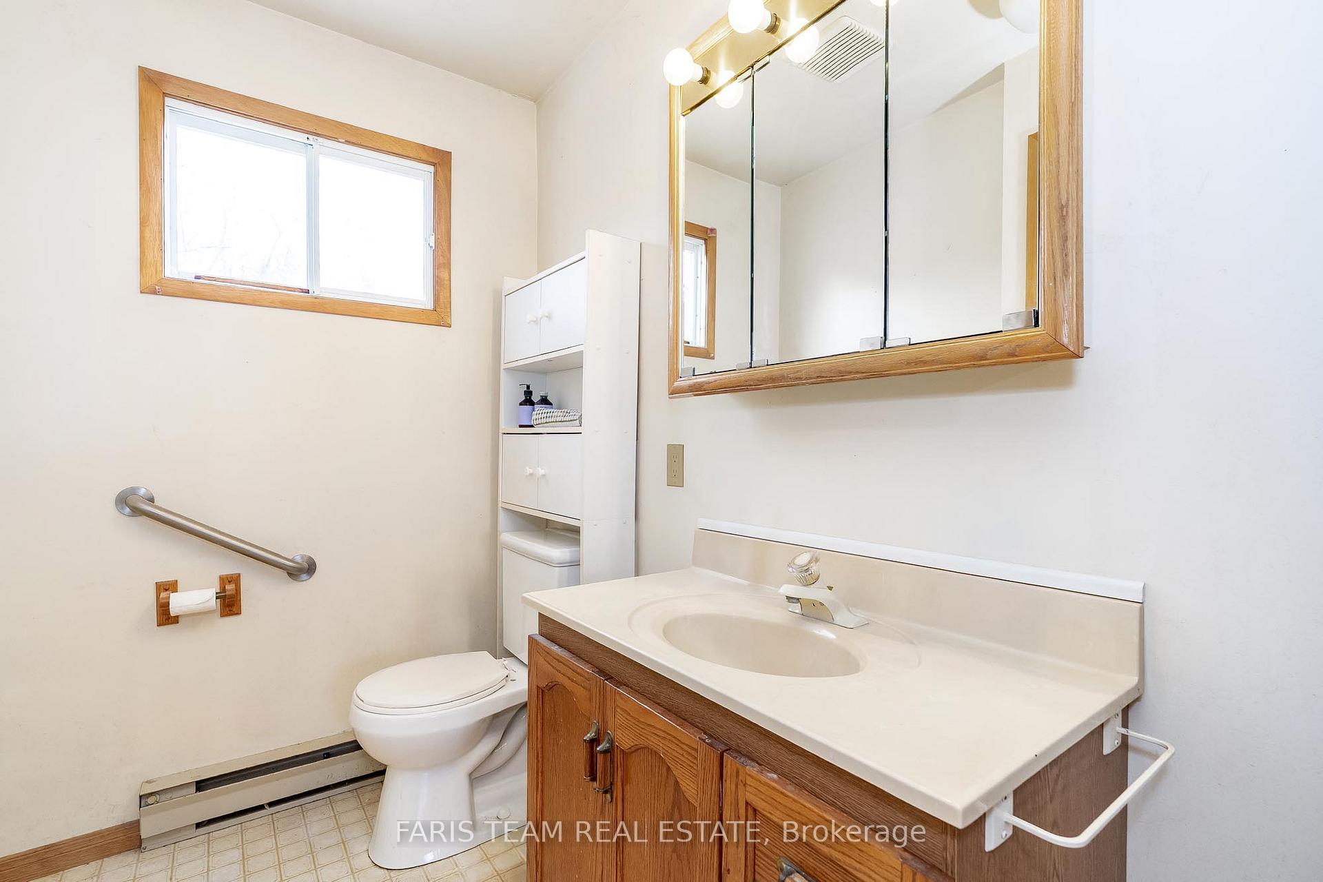 Photo 12 of 381 Hannah Street, Midland — HOMEH