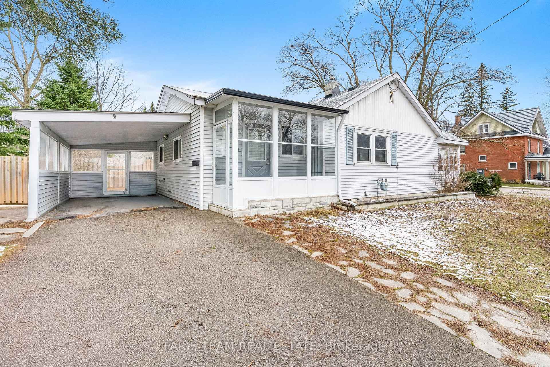 Photo 13 of 381 Hannah Street, Midland — HOMEH