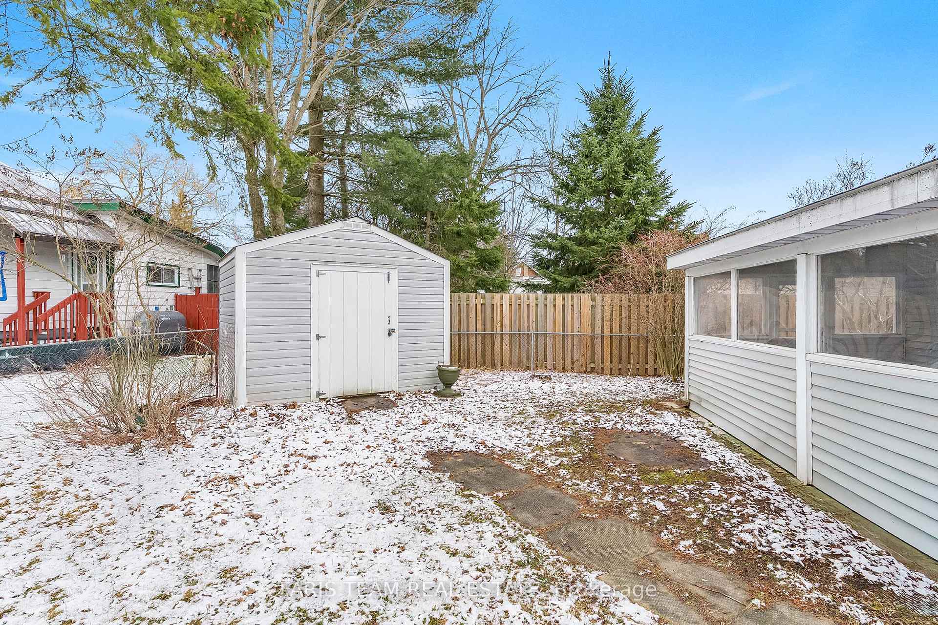 Photo 17 of 381 Hannah Street, Midland — HOMEH