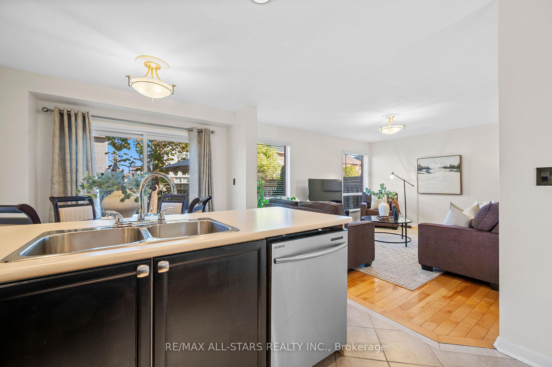 Photo 14 of 1549 Evans Terrace, Milton, Clarke — HOMEH