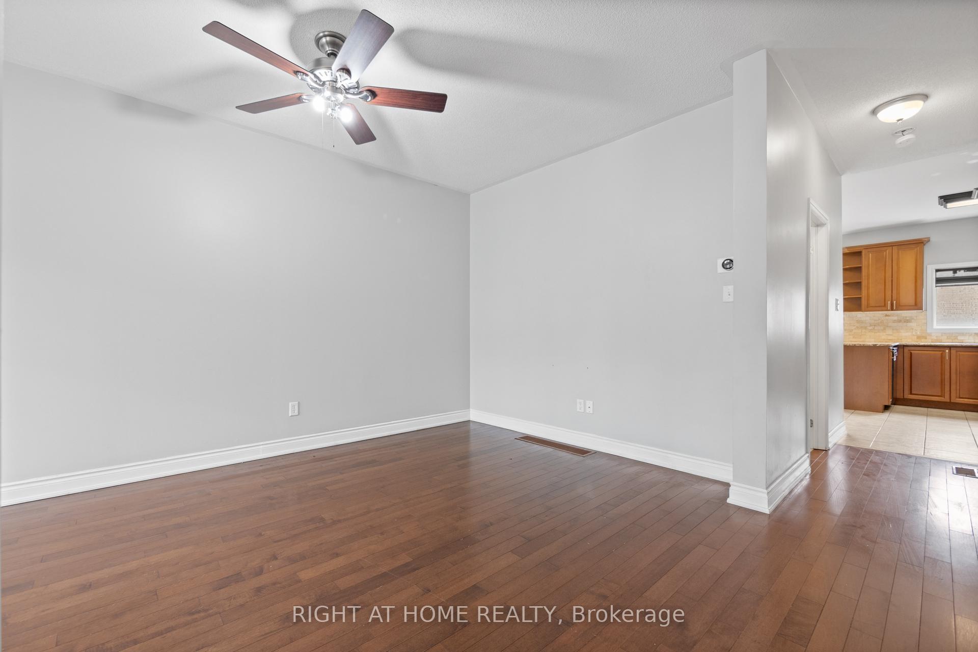 Photo 3 of 20 Sedgebrook Avenue, Hamilton, Winona Park — HOMEH