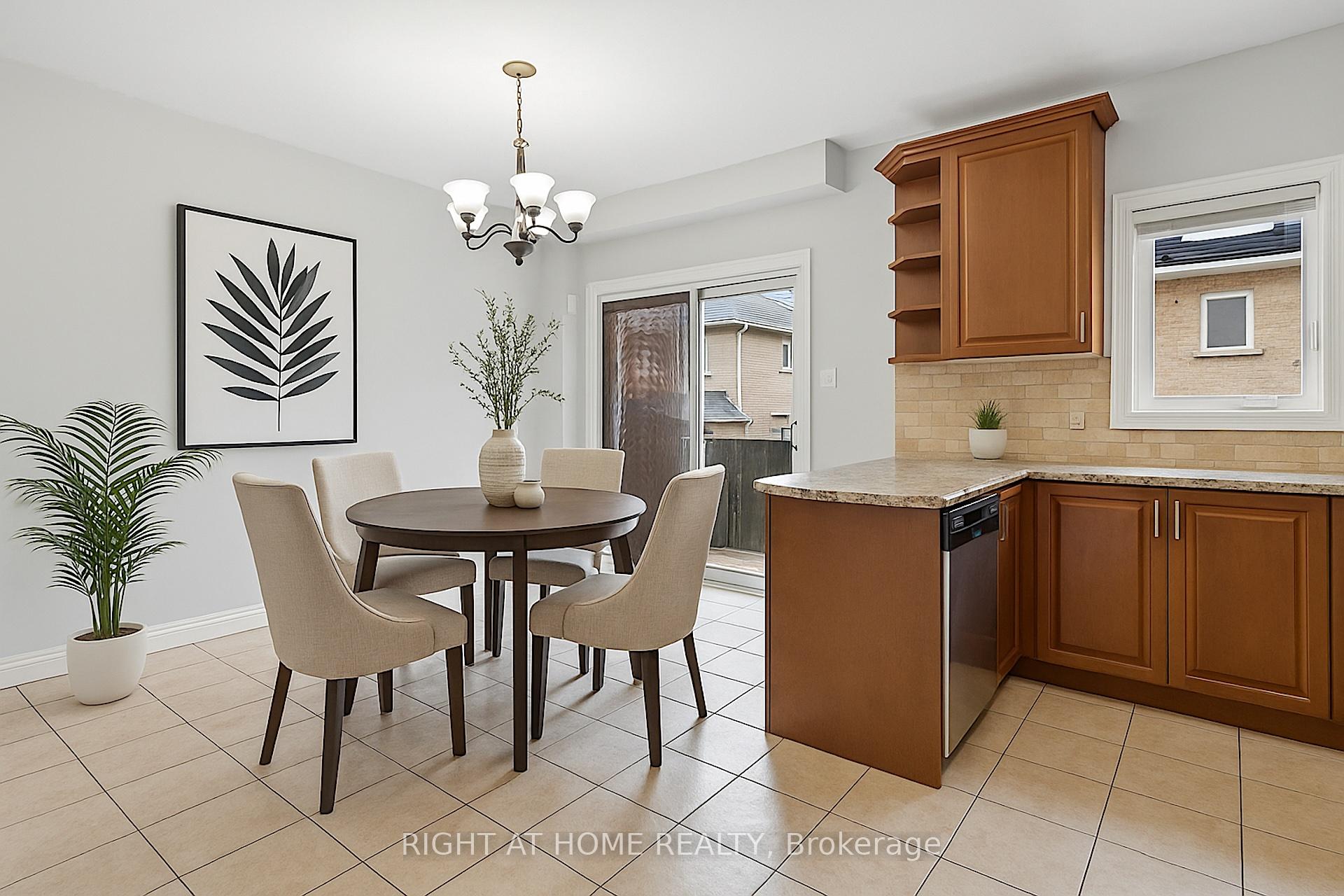 Photo 8 of 20 Sedgebrook Avenue, Hamilton, Winona Park — HOMEH