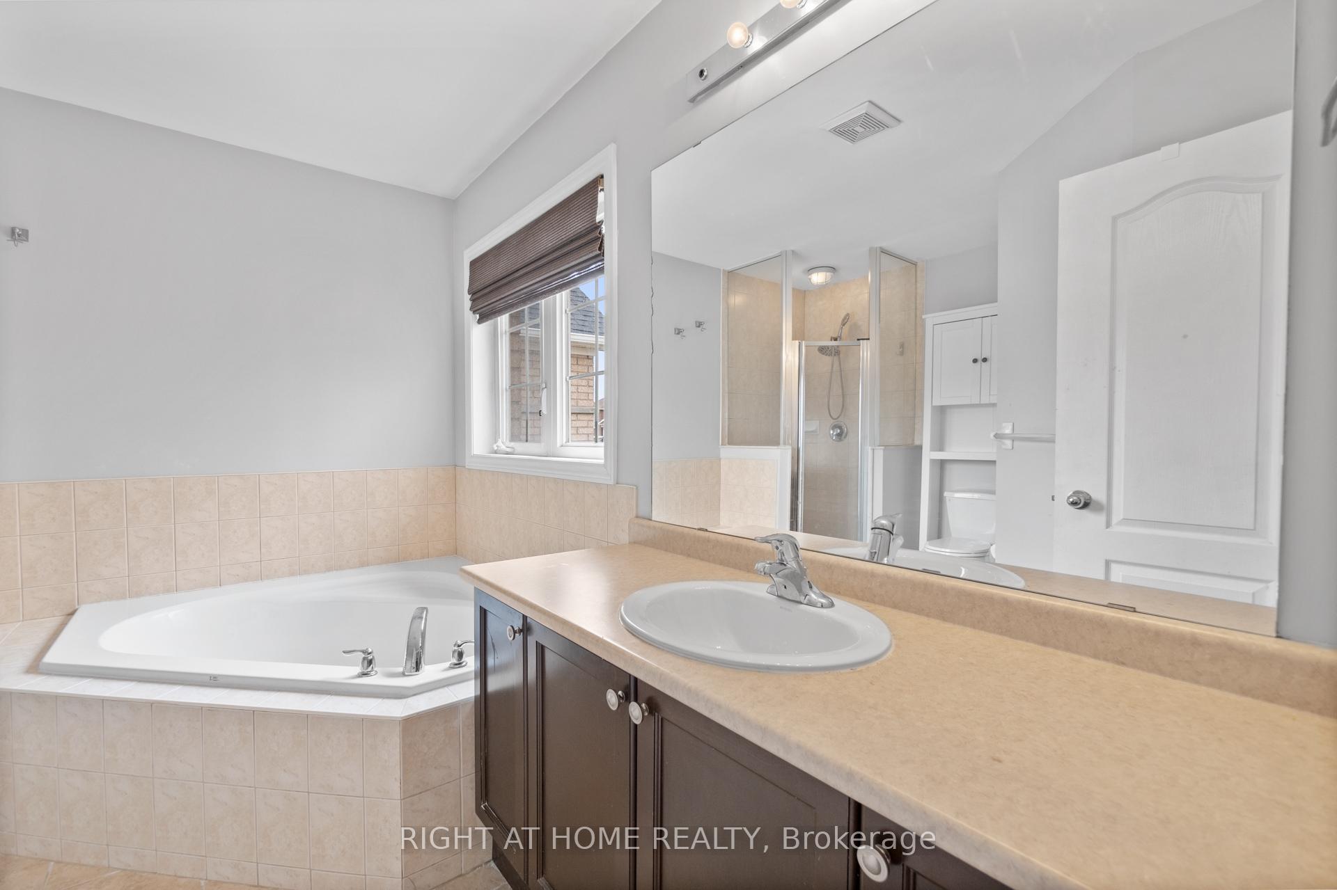 Photo 21 of 20 Sedgebrook Avenue, Hamilton, Winona Park — HOMEH
