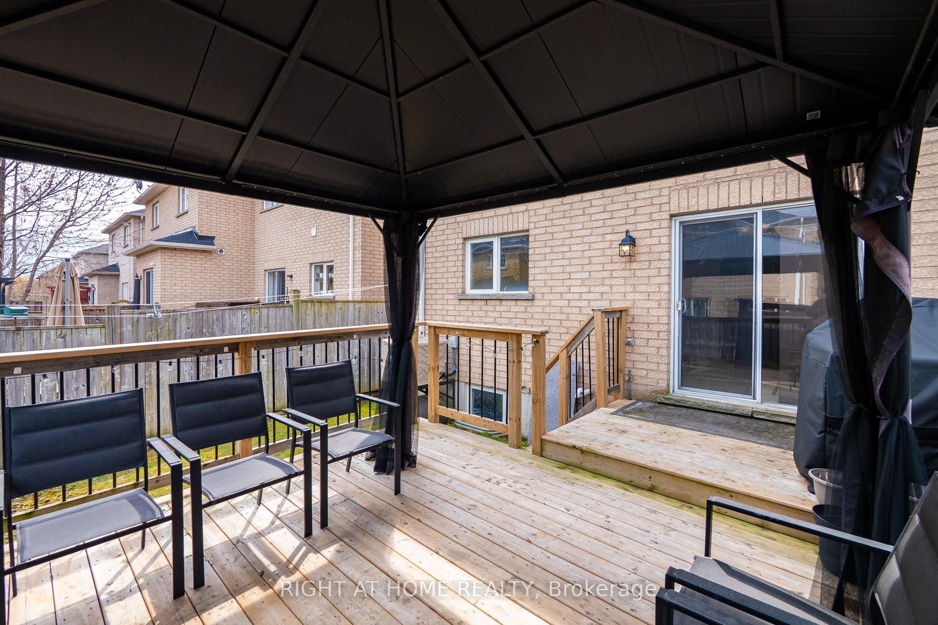 Photo 24 of 20 Sedgebrook Avenue, Hamilton, Winona Park — HOMEH
