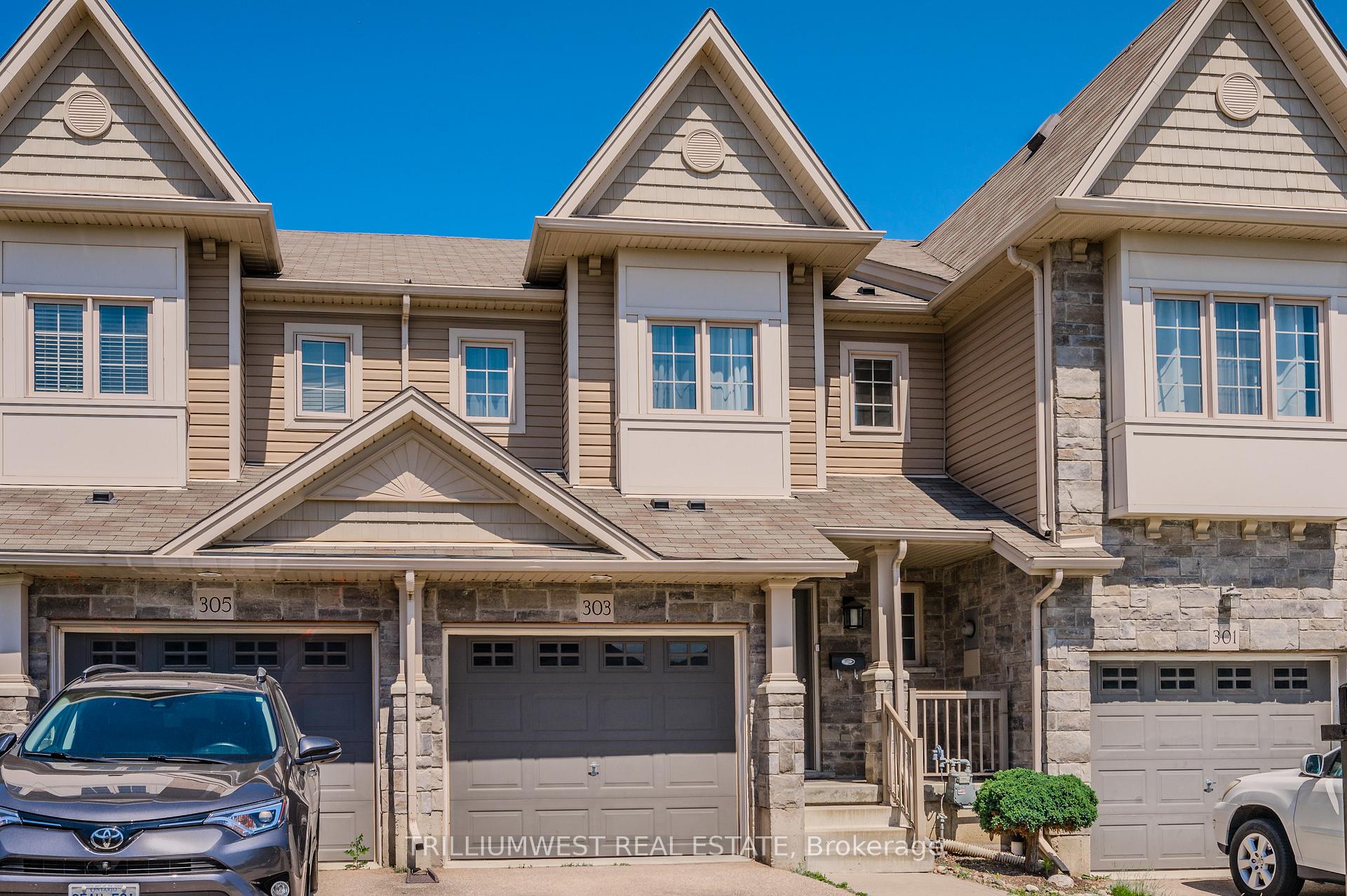 Photo 3 of 303 Old Huron Road, Kitchener, Brigadoon — HOMEH